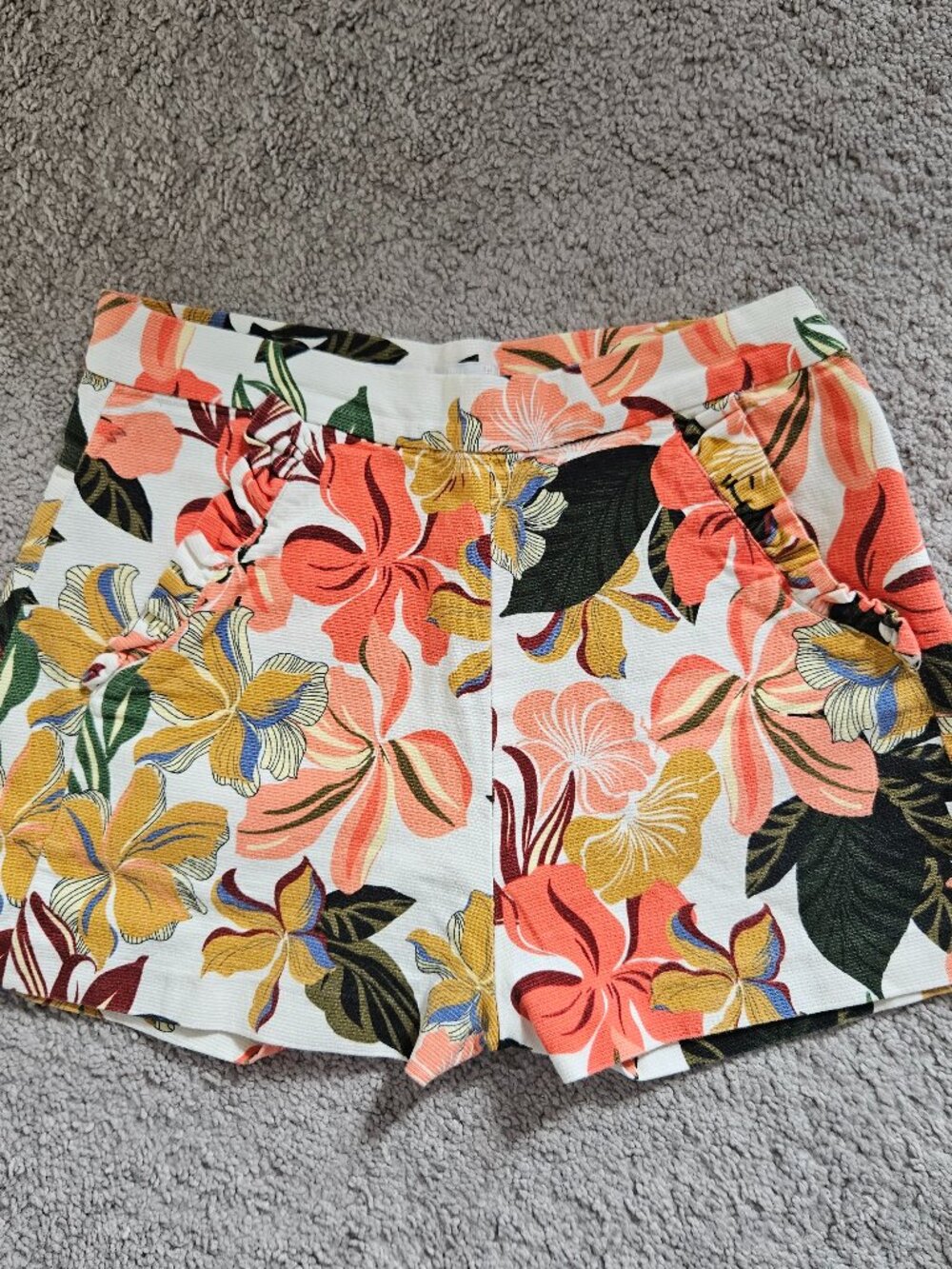 Tropical Floral High Waist Shorts Ruffle Side Detail Zip Closure White Coral M